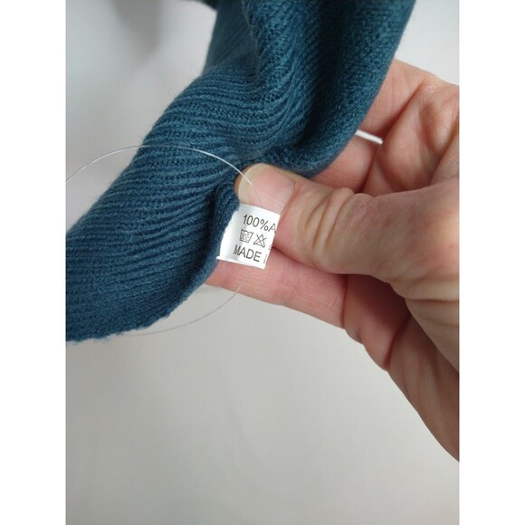 New without Tag Unbranded Blue watercolor ombre button up Scarf shawl wrap shrug - Picture 4 of 7